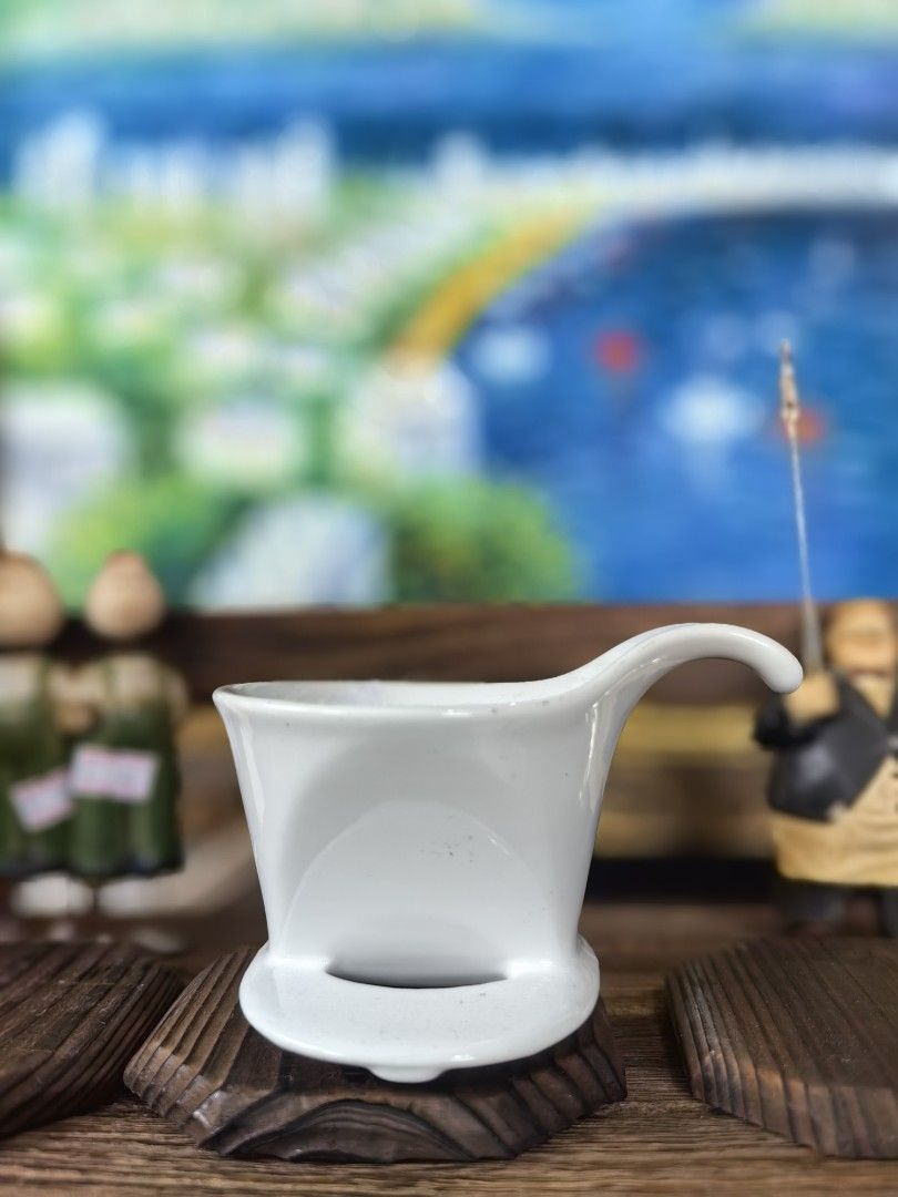 Zero Japan Ceramic Coffee Dripper (Category: Coffee & Tea Tableware) located in Calamba. Submitted by princesspauliney. (Listing ID 1462545925, Image 1). Description: Zero japan coffee dripper Calamba laguna Shoppee check out Jnt direct courier Lalamove pick up First to pay basis.