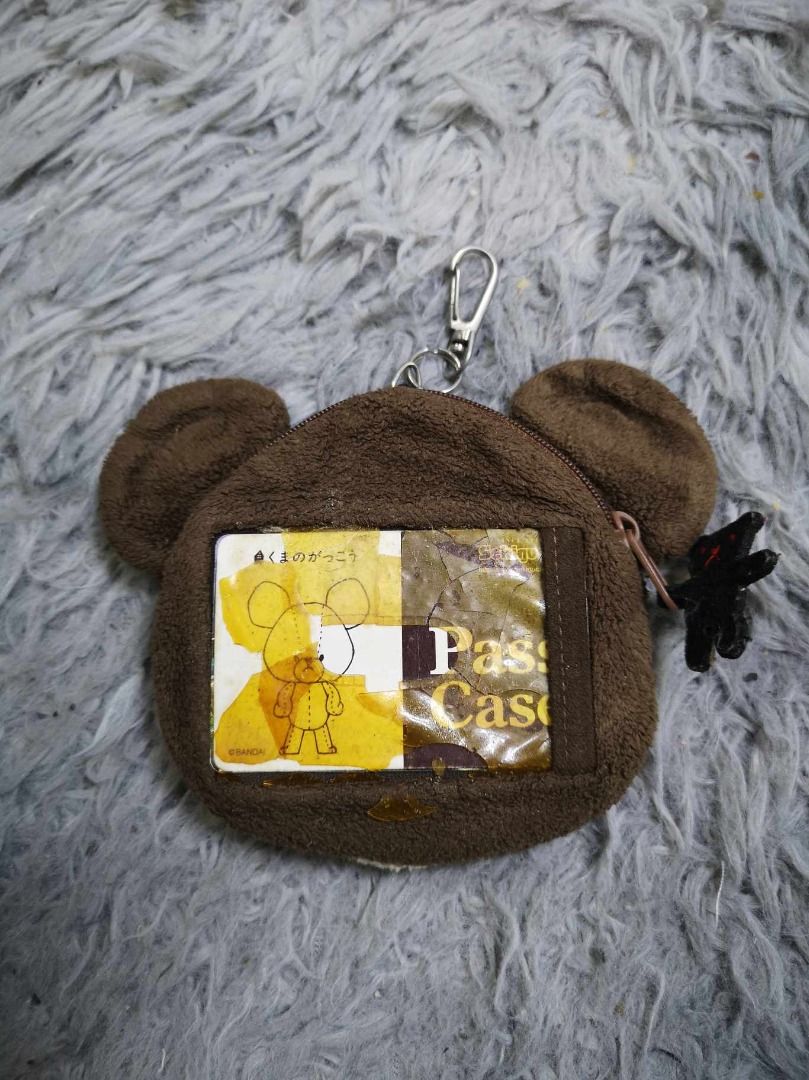 Zipper Closure Convenient Key Ring Bear face Coin Purse (Category: Looking For) located in Santa Cruz. Submitted by jmy_surplus.2 (Listing ID 1462672210, Image 2). Description: Size ; L - 4.6 W - 5 Color ; Brown Type ; Purse Brand ; No brand Material ; Synthetic Style ; Brown Bear face Coin Purse LR 129 JMY 1 Batch #221.