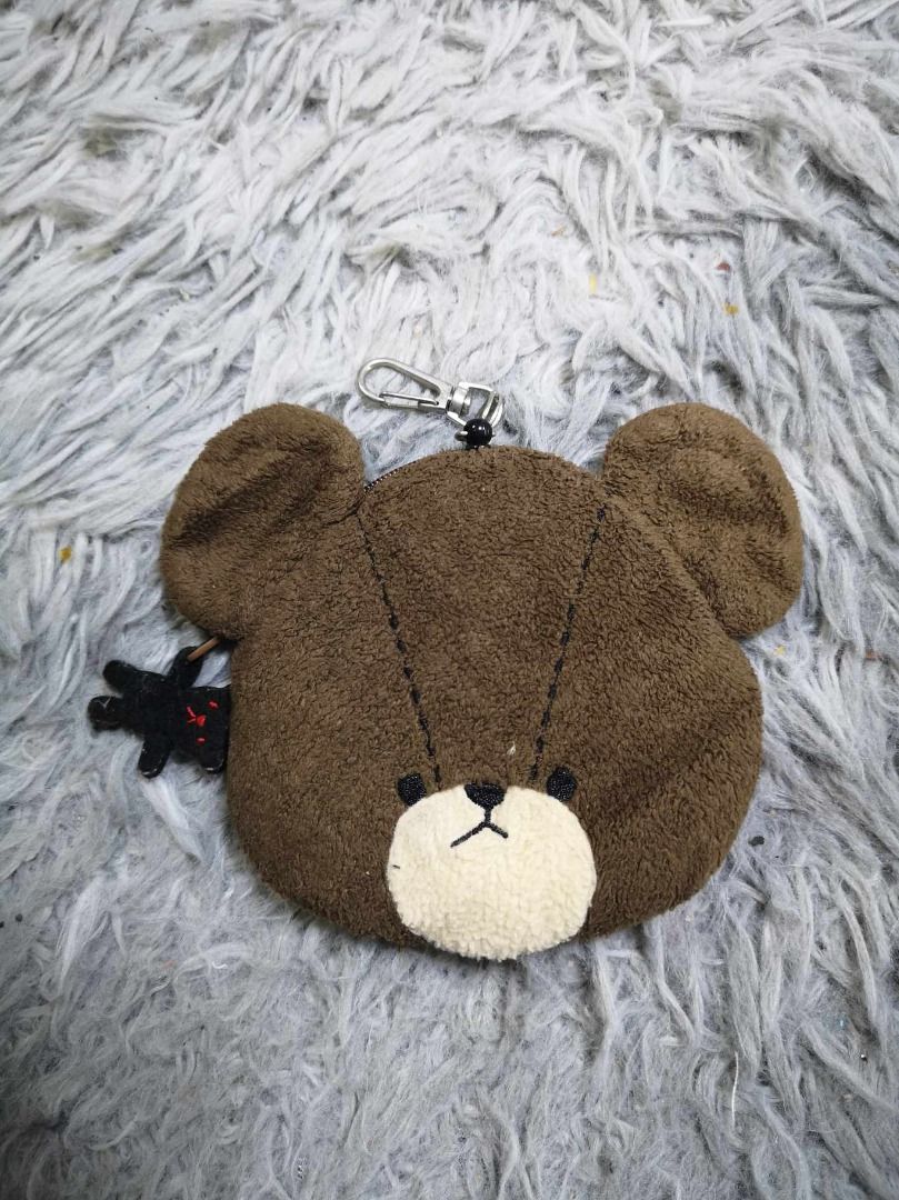 Zipper Closure Convenient Key Ring Bear face Coin Purse (Category: Looking For) located in Santa Cruz. Submitted by jmy_surplus.2 (Listing ID 1462672210, Image 1). Description: Size ; L - 4.6 W - 5 Color ; Brown Type ; Purse Brand ; No brand Material ; Synthetic Style ; Brown Bear face Coin Purse LR 129 JMY 1 Batch #221.