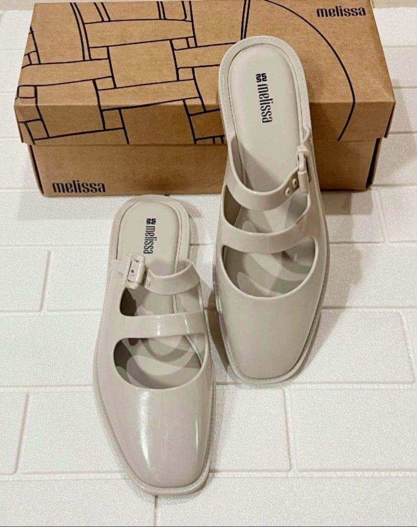 100% ORIGINAL MELISSA (Category: Flats & Sandals) located in Manila. Submitted by mydytrends (Listing ID 1462857146, Image 1). Description: - 100% Original Melissa flats - Stylish and versatile design - Neutral color -SIZES 5 6 7 8 9 10.