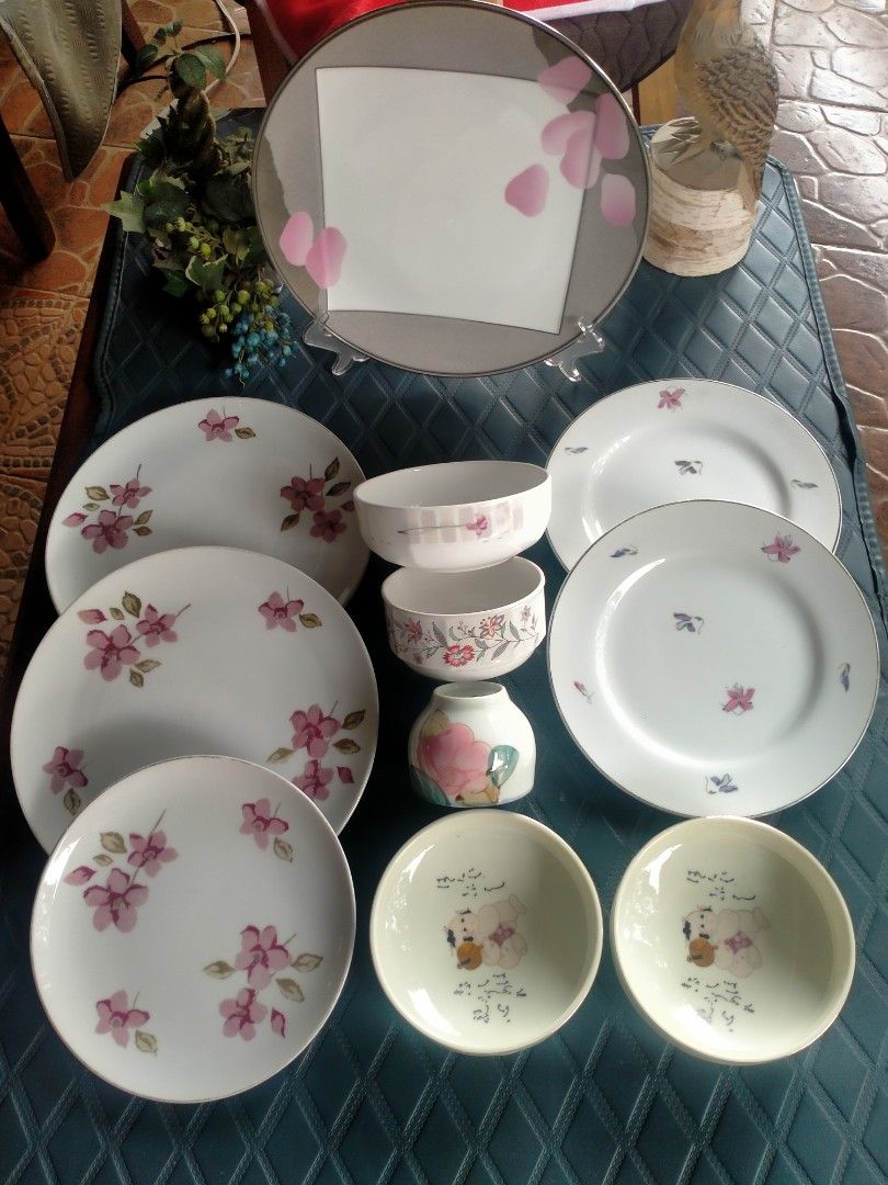 11pcs Floral Dinnerware Set - Plates and Bowls (Category: Dinnerware & Cutlery) located in Manila. Submitted by margeventa (Listing ID 1462819237, Image 2). Description: - Set of 11 dinnerware pieces - Includes large plates, small plates, and bowls - Features a beautiful pink floral design - Ideal for special occasions or everyday meals - Take all for only P499! -buyer shoulders sf Location: Cainta.