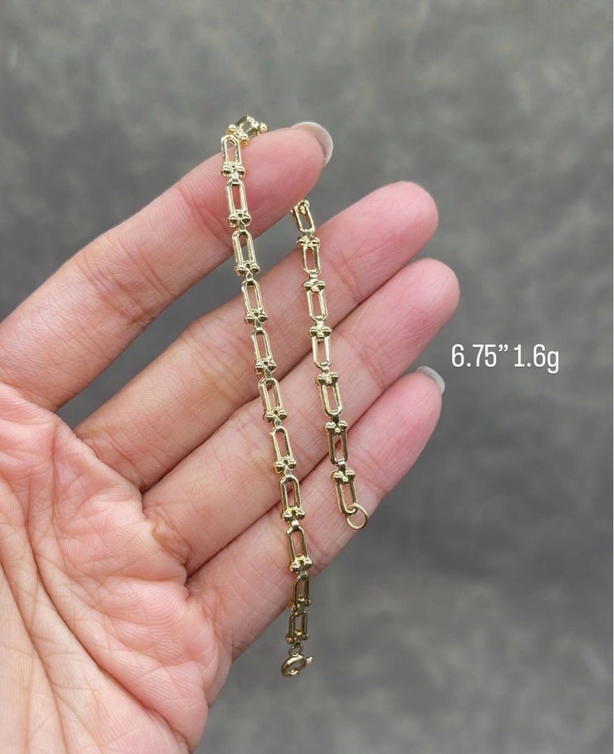 18K GOLD PAPERCLIP BRACELET (Category: Bracelets) located in Manila. Submitted by missielle (Listing ID 1462827566, Image 2). Description: Follow us on IG: @everydaygolds.