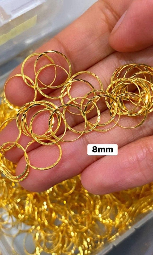 18K Saudi Gold 8mm Loop Earrings (Category: Earrings) located in Caloocan City. Submitted by cheskhaionlinestore2.0 (Listing ID 1462714186, Image 2). Description: 18K Pure Saudi Gold 8mm Diacut Earloop ₱2250 only 📌 🍒 Pawnable/ Nasasangla💯 🍒 Brandnew 💯 🍒 Ship via JNT/ LBC 🍒 Lalamove for same day delivery 🍒 We accept COD COP with downpayment to avoid cancellation of orders ⚡ How to Order? Please feel free to message us directly 🙏🏻 Cheskha