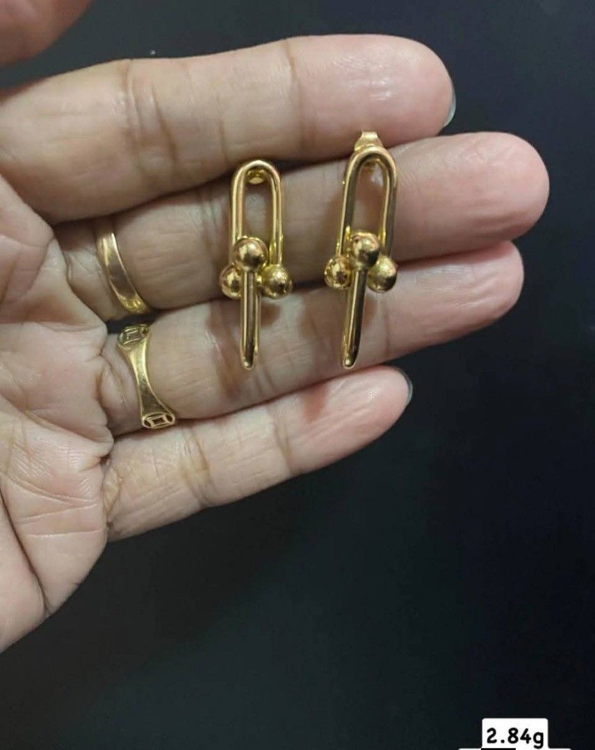 18K Saudi Gold Subasta Items (Category: Necklaces) located in Caloocan City. Submitted by cheskhaionlinestore2.0 (Listing ID 1462718270, Image 2). Description: SUBASTA ITEMS 🪙 18K Saudi Gold Pawnable 💯 ₱7300 PER G PAUNAHAN NA LANG MGA MII GOOD AS NEW🥰.