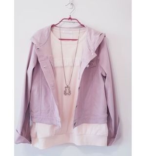 由 clothequeen (刊登 ID 1462756072，圖片 1) 提交，位於 的 (類別：)，說明：。