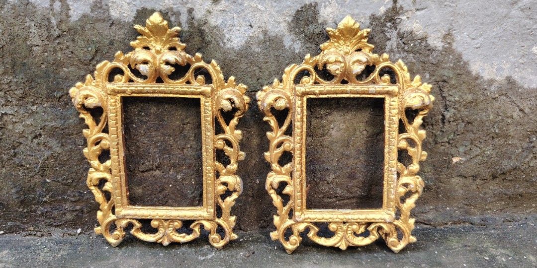 2pcs Vintage diecast allum wall frames (Category: Frames & Pictures) located in Caloocan City. Submitted by zenmountain-d8b1c0 (Listing ID 1462686796, Image 1). Description: 2000 pair Cod.