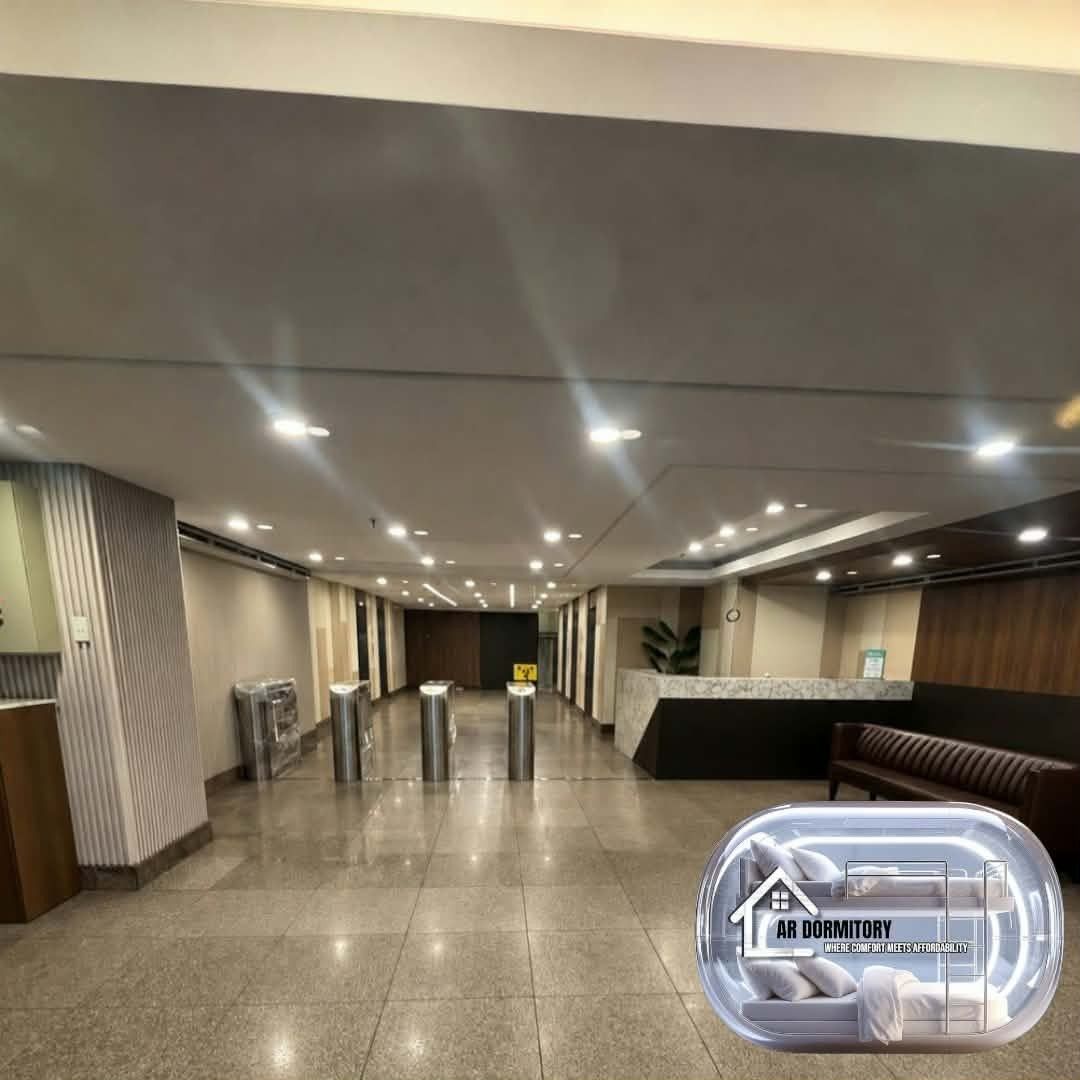 4 PAX CONDO BEDSPACE (Category: Room Rentals) located in Manila. Submitted by ar_dormitory (Listing ID 1462779347, Image 2). Description: 4-PAX CONDO BEDSPACE Male & Female (Separate Units) NOT SOLO NOT COUPLE WALA SOLO ROOM --- 💰 Monthly Rates 🌬️ FAN UNIT 🛏️ Upper Bed – ₱4,500 /Per Bed 🛏️ Lower Bed – ₱5,000 / Per Bed ❄️ A/C UNIT 🛏️ Upper Bed – ₱5,500 / Per Bed 🛏️ Lower Bed – ₱6,000 / Per Bed ✅ ALL-IN INCLUSIONS • Electricity • Water • High