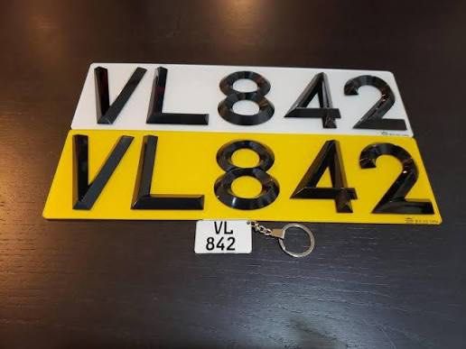 車牌 （分類：車牌）位於 Hong Kong。 由 nts_1204 提交（商品編號 1462708129，圖片 3）。簡介： 訂製香港車牌 可提供尺寸款式 頭尾一對$290 可順豐到付。
