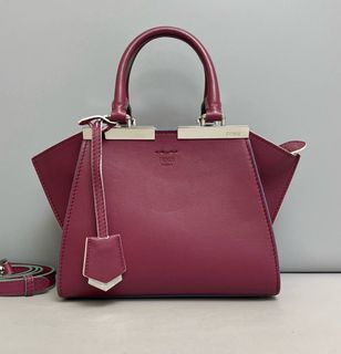 (Category: ) located in . Submitted by millenlavish_outlet (Listing ID 1462756604, Image 1). Description: .
