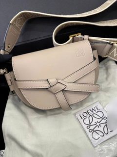 (Category: ) located in . Submitted by millenlavish_outlet (Listing ID 1462757236, Image 1). Description: .
