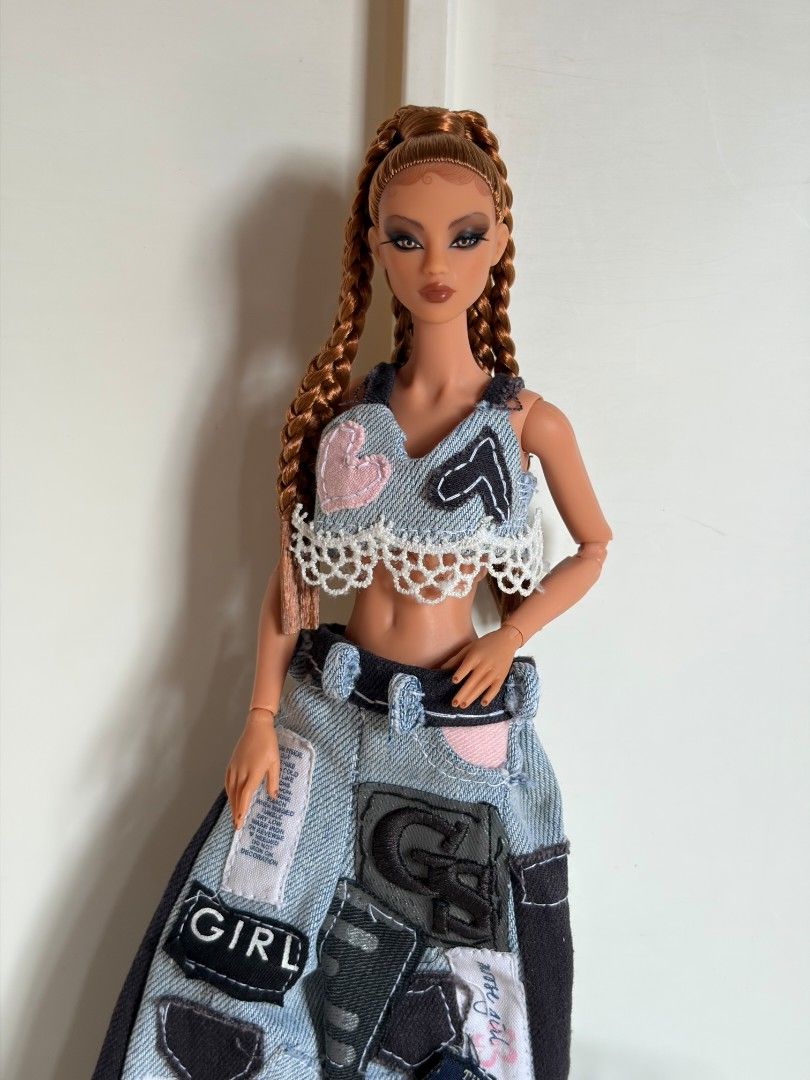 ✨ DOLL CLOTHES ONLY – Handmade Patchwork Denim 2-Piece Set ✨ (Category: Handmade Craft) located in Manila. Submitted by eddenmariecheeze (Listing ID 1462703499, Image 2). Description: Up for sale is a custom, hand-stitched 2-piece denim outfit featuring a crop top with lace trim and detailed patchwork wide-leg pants. Price: ₱600 (SF included) Fits: 1/6 scale fashion dolls (Fashion Royalty, Integrity Toys, Barbie, etc.) Includes: Crop top + Pants 