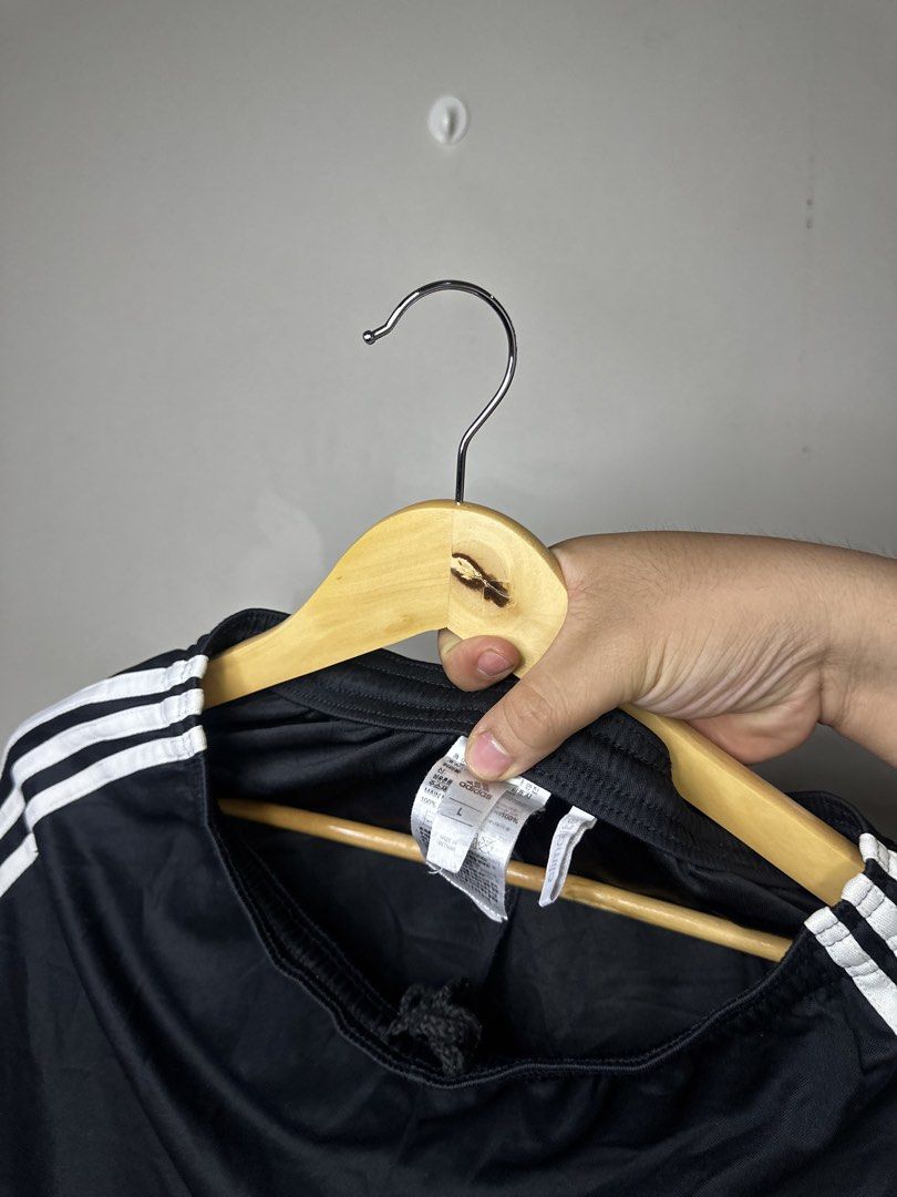 ADIDAS (Category: Shorts) located in Molave. Submitted by thriftmate13 (Listing ID 1462690685, Image 3). Description: .