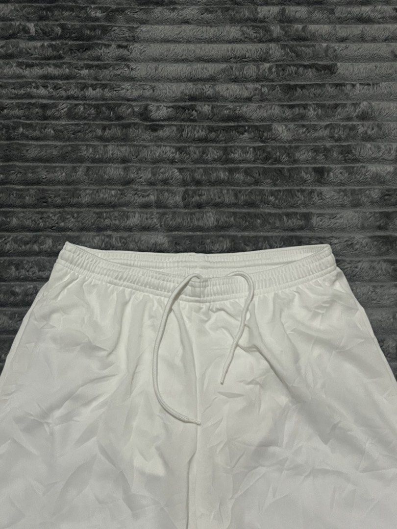 Adidas! (Category: Shorts) located in Cebu City. Submitted by ayban05 (Listing ID 1462836825, Image 3). Description: Adidas climalite! Excellent condition waist: 26-32 length: 16 leghole: 22 .