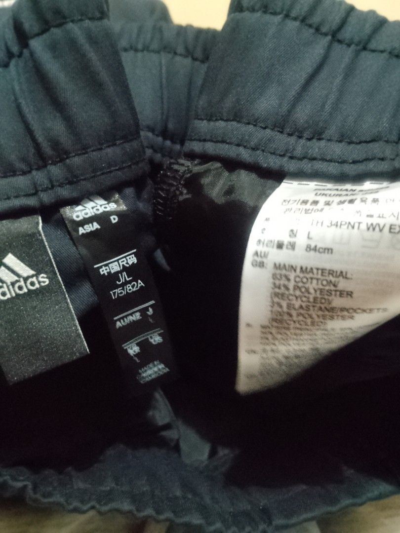 Adidas 3/4 pants (Category: Shorts) located in Oas. Submitted by yortzzz (Listing ID 1462871678, Image 3). Description: crispy pa, no issue.