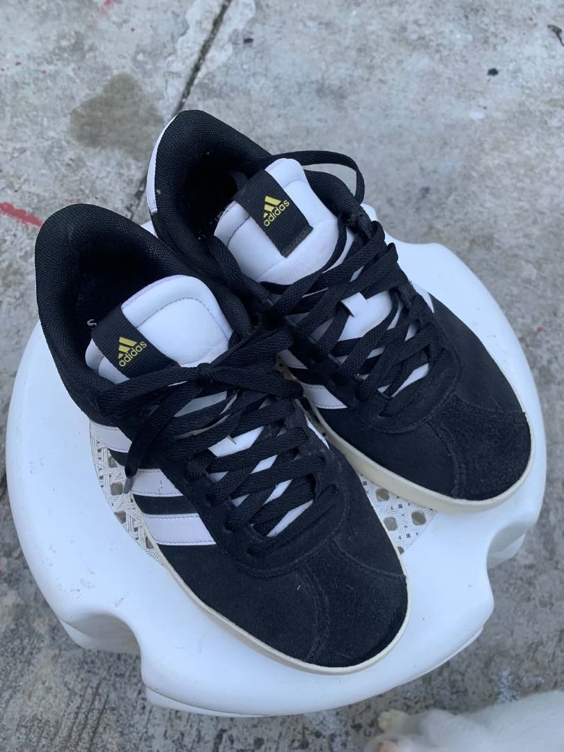 Adidas Black White Suede Sneakers (Category: Sneakers) located in Caloocan City. Submitted by livefox.db2ccb (Listing ID 1462814828, Image 1). Description: - Classic Adidas sneakers - Black suede with iconic white stripes - Lace-up closure for a secure fit - Perfect for everyday casual wear - Soles show minor wear but retain good grip Original price 3800 09360239628 tawag ka pag di nakareply agad.