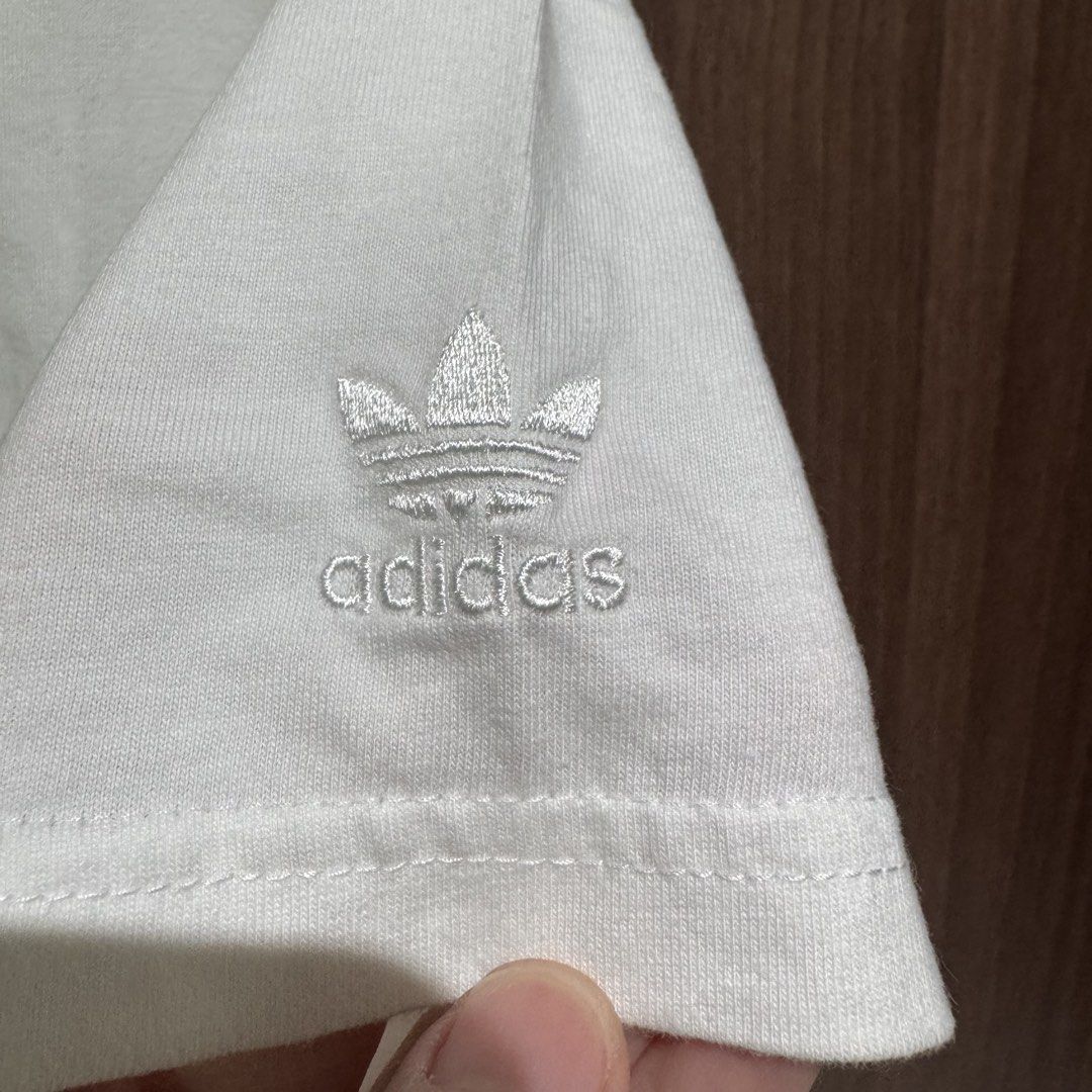 Adidas kids tshirt (Category: Babies & Kids Fashion) located in Valenzuela. Submitted by shop.spark.joy (Listing ID 1462883176, Image 3). Description: L- 19 in W- 14 in .