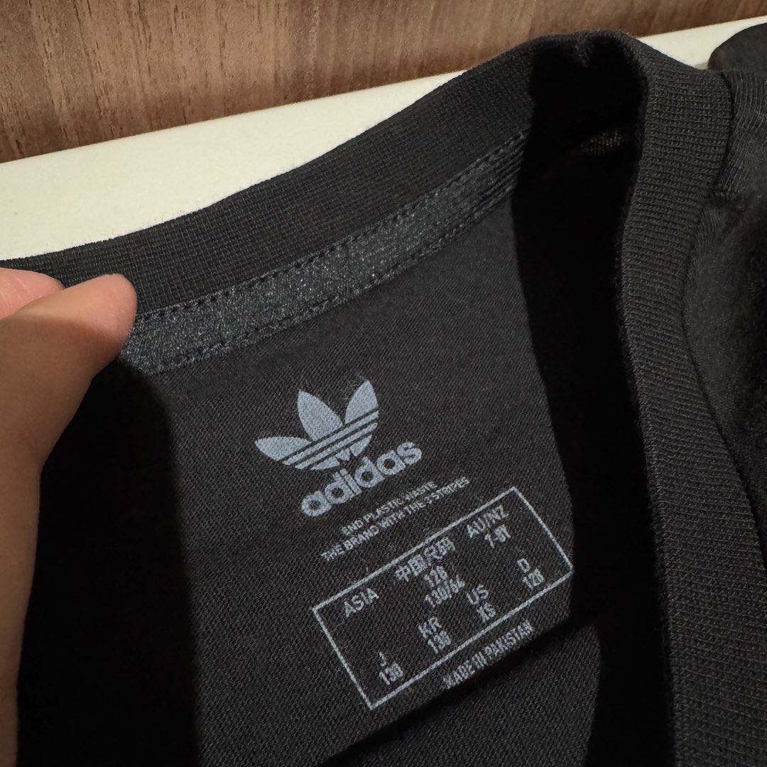 Adidas kids tshirt (Category: Babies & Kids Fashion) located in Valenzuela. Submitted by shop.spark.joy (Listing ID 1462883387, Image 2). Description: 19 x 14 in.