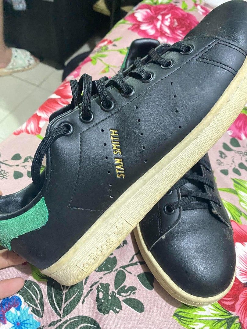 Adidas Stan Smith (Category: Sneakers) located in Manila. Submitted by piozonelvi53435 (Listing ID 1462815256, Image 3). Description: Adidas Stan Smith size 9.5.