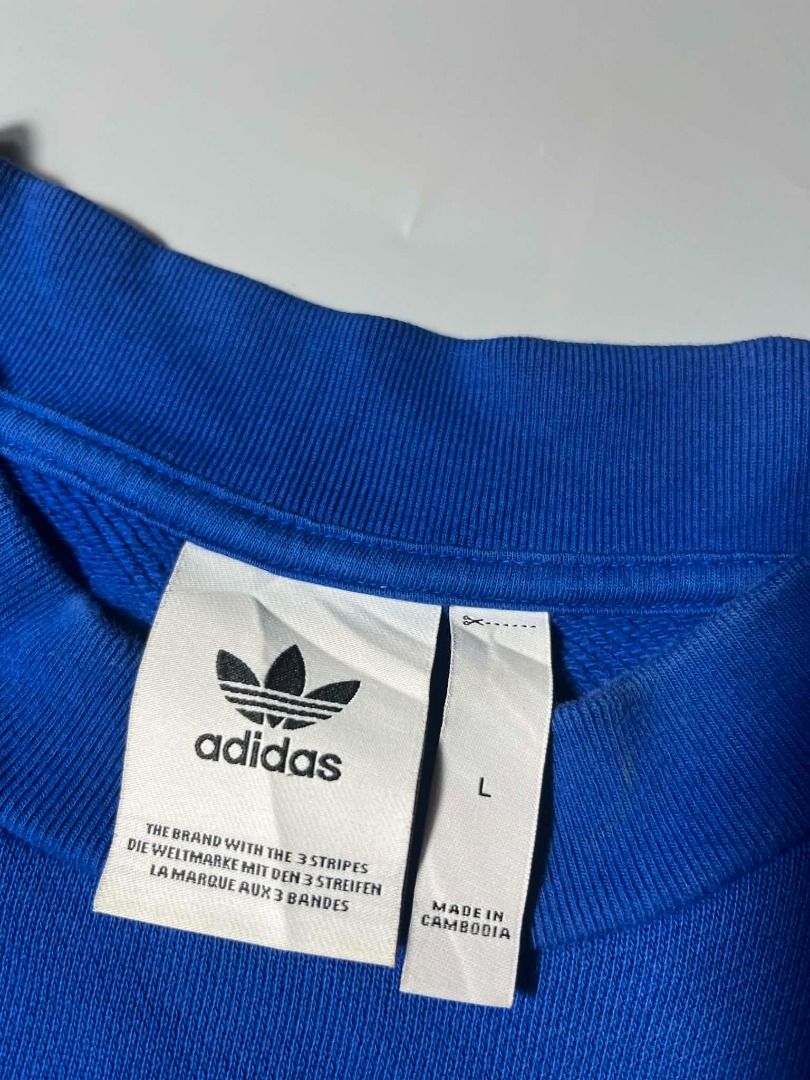 ADIDAS TREFOIL (Category: Coats, Jackets and Outerwear) located in General Santos City (Dadiangas). Submitted by arjay_genita (Listing ID 1462883044, Image 3). Description: Adidas TreFoil ‼️Size Large to XL (25/29) ‼️Excellent condition ‼️Color rate 9.5./10 ‼️No issue.