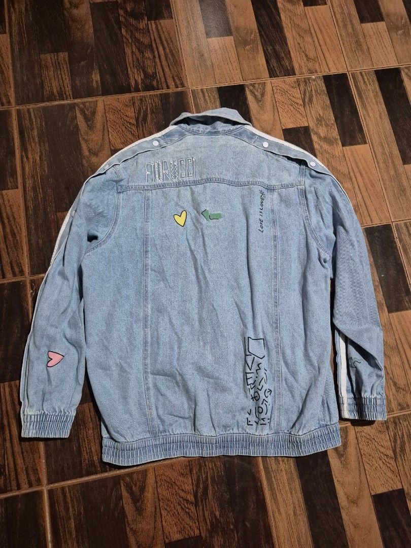Adidas x Fiorucci Jacket (Category: Luxury Apparel) located in Tacloban City. Submitted by pascore (Listing ID 1462714977, Image 2). Description: L27W21.