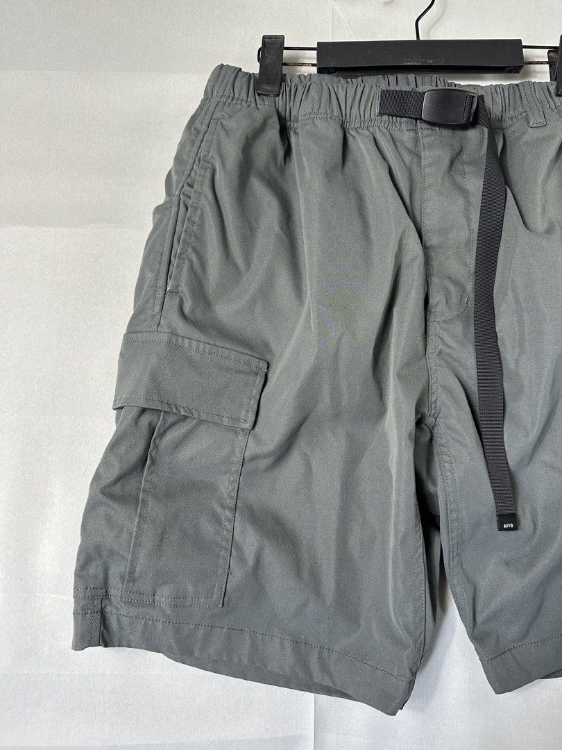 AFFD Brotherhood Multi Pocket Cargo Short (Category: Shorts) located in Cabanglasan. Submitted by thefashiongarage.co (Listing ID 1462724770, Image 3). Description: Title - AFFD Brotherhood Model/Name - Size on Tag - Small But can fit up to Large Conditiion - Excellent as new Dimension (WxLxH) - 30-36 x 19 inches Category- Casual/ Outdoor Fitting - Loose/Baggy Made in - China Material - 100% Polyester Color - Gray Design - Multi Pocket Year - Inc