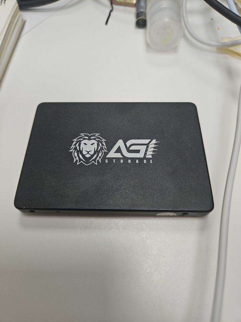 AGI 2.5 SATAIII 120GB SSD （分類：硬碟及儲存器）位於 Hong Kong。 由 new_joy 提交（商品編號 1462799783，圖片 2）。簡介： 功能正常。$120。