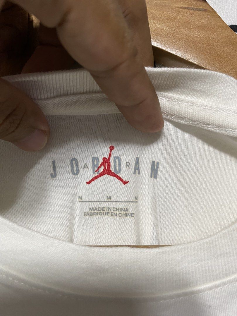 AIR JORDAN SCRIPT LOGO🤍 (Category: Tshirts & Polo Shirts ) located in Tabaco. Submitted by goodyshit.9 (Listing ID 1462817382, Image 3). Description: AIR JORDAN SCRIPT LOGO🤍 EXCELLENT CONDITION ✅ COLOR RATE 9.8/10 NO ISSUE📌 21/27 .