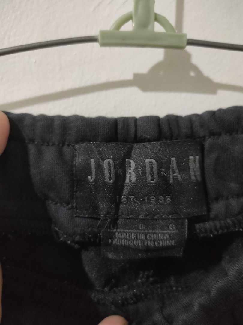 Air Jordan Sweatpants (Category: Joggers) located in Ozamiz City. Submitted by ukaygrails (Listing ID 1462706798, Image 3). Description: Excellent condition No issue Large Waist 28-34 Length 40.