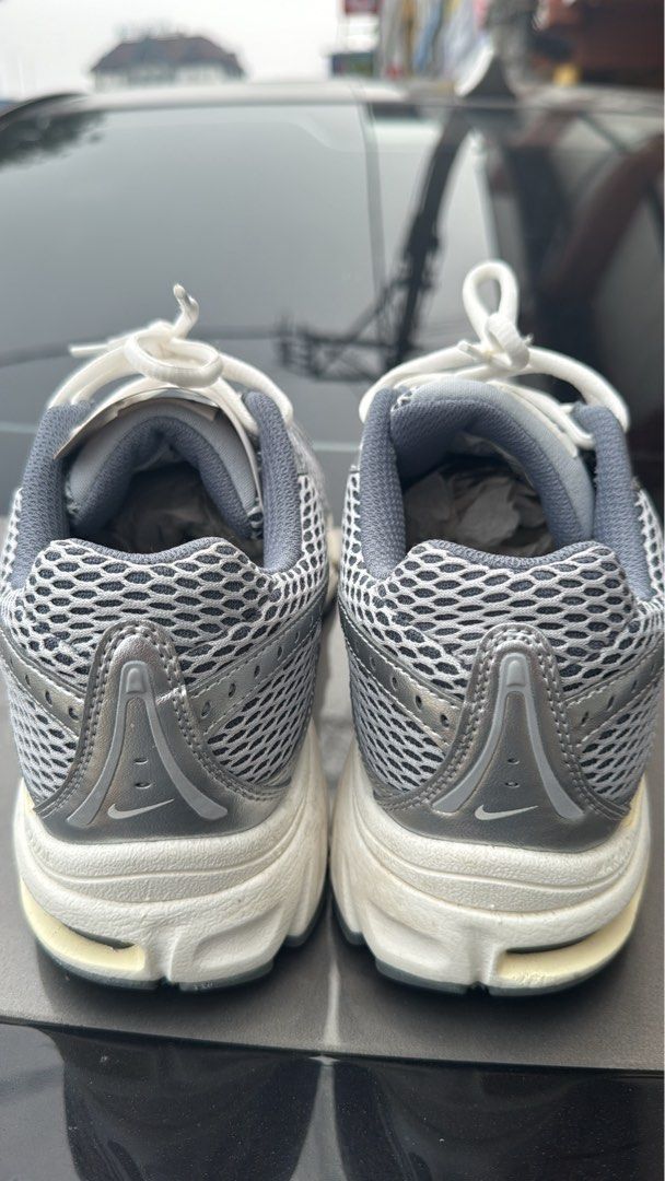 AIRMAX MOTO 2k (Category: Sneakers) located in Kuantan. Submitted by nitoo547 (Listing ID 1462728362, Image 2). Description: .