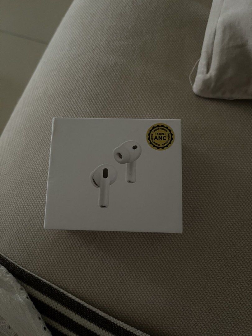 AirPods Pro with ANC (Category: Earphones) located in Manila. Submitted by zenturtle_13d689 (Listing ID 1462820788, Image 2). Description: - AirPods Pro 2nd Generation - Includes MagSafe Charging Case - Original Box and Documentation Included - Active Noise Cancellation - OEM working perfectly fine.