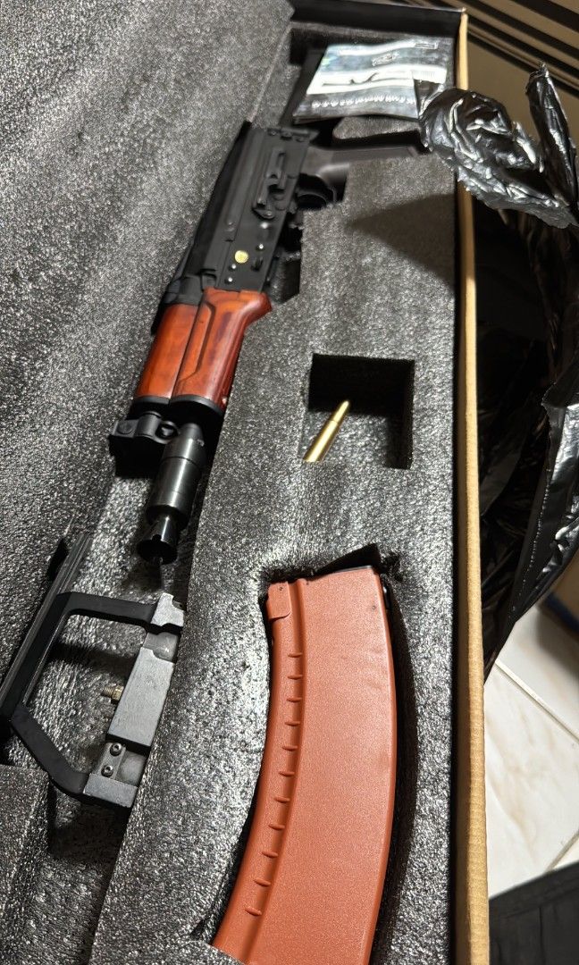 AIRSOFT TOY (Category: Action & Battle Toys) located in Manila. Submitted by ren_28 (Listing ID 1462646421, Image 2). Description: RUSH RUSH RUSH PM FOR MORE DETAILS NOTE❗ BOTH FOR 30K ALL BNEW BOLT ITSELF COST 24K NA S&T ak is hard to find If separate 18k each free scope 30K FIX FIX ALL BNEW.