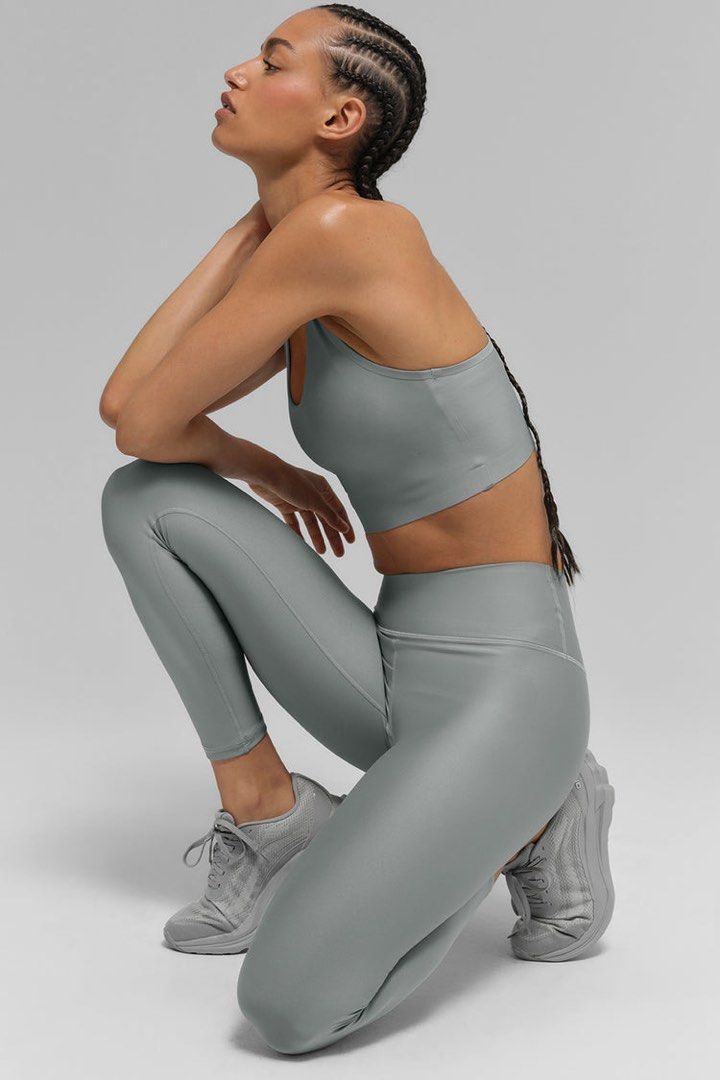 Alo Airlift Leggings (Category: Activewear) located in Dasmarinas. Submitted by shoppingaccount__ (Listing ID 1462712995, Image 2). Description: original price is 10,500 with minimal issue ( check last photo ) di po sira may natanggal lang na design stitching .