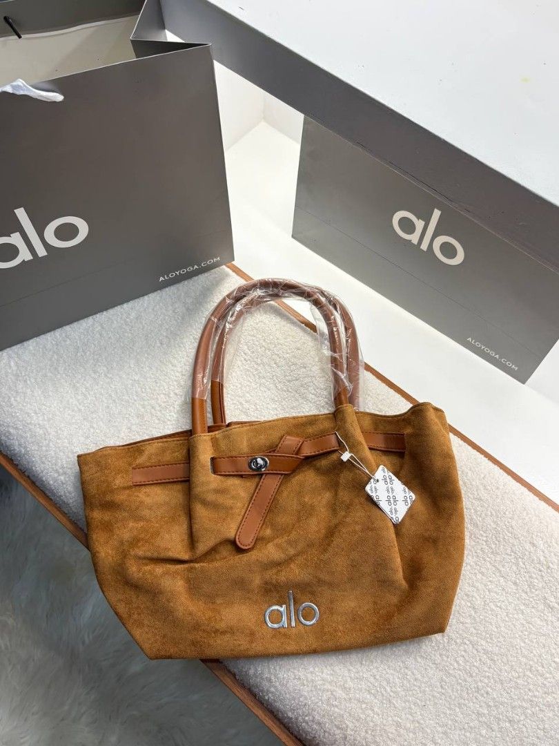 Alo Tote (Category: Tote Bags) located in Manila. Submitted by whimsy.finds (Listing ID 1462849763, Image 2). Description: Additional for paperbag Payment first basis via Gcash /Maribank / Maya Ship via Lalamove / JNT *No rush shipping *Opend for bulk order.