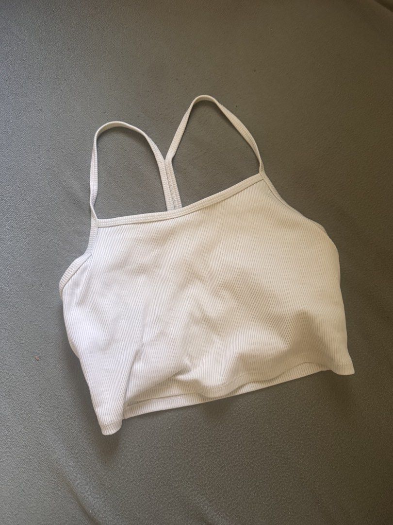 Alo Yoga ribbed top (M) (Category: Activewear) located in Tarlac. Submitted by klossycates (Listing ID 1462688087, Image 1). Description: Used twice then stored Size: Medium (fits true to size) Last price posted for this one.