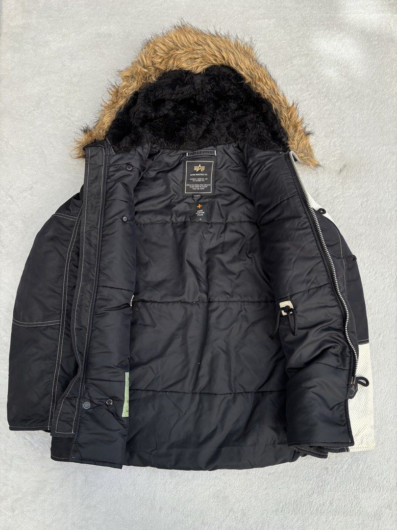 Alpha Industries x Head Porter Plus N-3B Parka (Category: Coats, Jackets and Outerwear) located in Baguio. Submitted by thecollector2600 (Listing ID 1462695946, Image 2). Description: Alpha Industries x Head Porter Plus N-3B Parka Small on tag Small to medium fit Pit to pit- 21.5” Length- 27” This garment is a specialized collaboration between heritage flight jacket manufacturer Alpha Industries and Japanese streetwear imprint Head Porter Plus. M