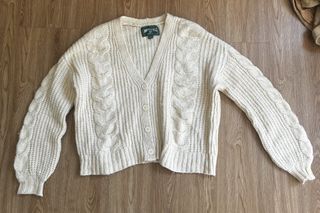 （分類：）位於 。 由 beautynthebeast1999 提交（商品編號 1462732619，圖片 1）。簡介： 。