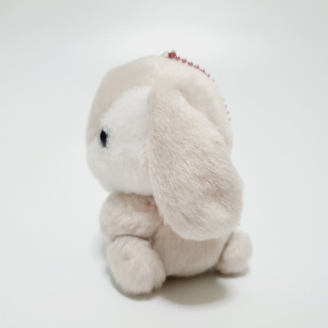 Amuse Pote Usa Loppy Bunny Seashell Plush (Category: Plushies & Soft Toys) located in Taytay. Submitted by kyo.mono (Listing ID 1462838363, Image 2). Description: 💟Follow us on IG: kyo.mono for faster replies TikTok: kyo.mono_ for videos and review Good as new Auth from Japan Actual photo posted.