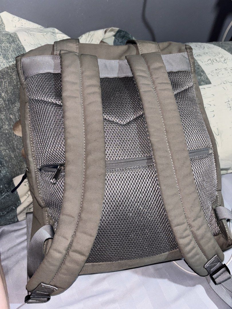 Anello Backpack Grey Canvas (Category: Backpacks) located in Manila. Submitted by mllri.697ff4 (Listing ID 1462825615, Image 2). Description: - Grey Anello backpack - Numerous pockets (inside and out) - Spacious main compartment - Padded straps for comfort - Perfect for daily use or travel -From Japan -From 4,500 -Stains Are From Rain (can be removed) + Lalamove will be handled by the buyer .