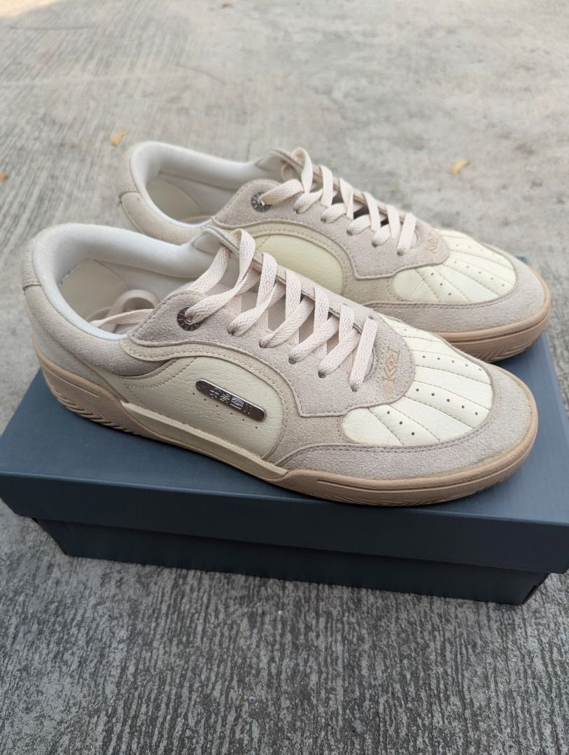 ANTA Kai (Personal Item) - US 10.5 (Category: Sneakers) located in General Santos City (Dadiangas). Submitted by mobius_stitch (Listing ID 1462744011, Image 1). Description: - Rarely used - ANTA Kai Sneakers - Colorway: Cream and Beige - Perfect for: Casual wear or playing basketball - Issue - Light chipping at heel part (see photos).
