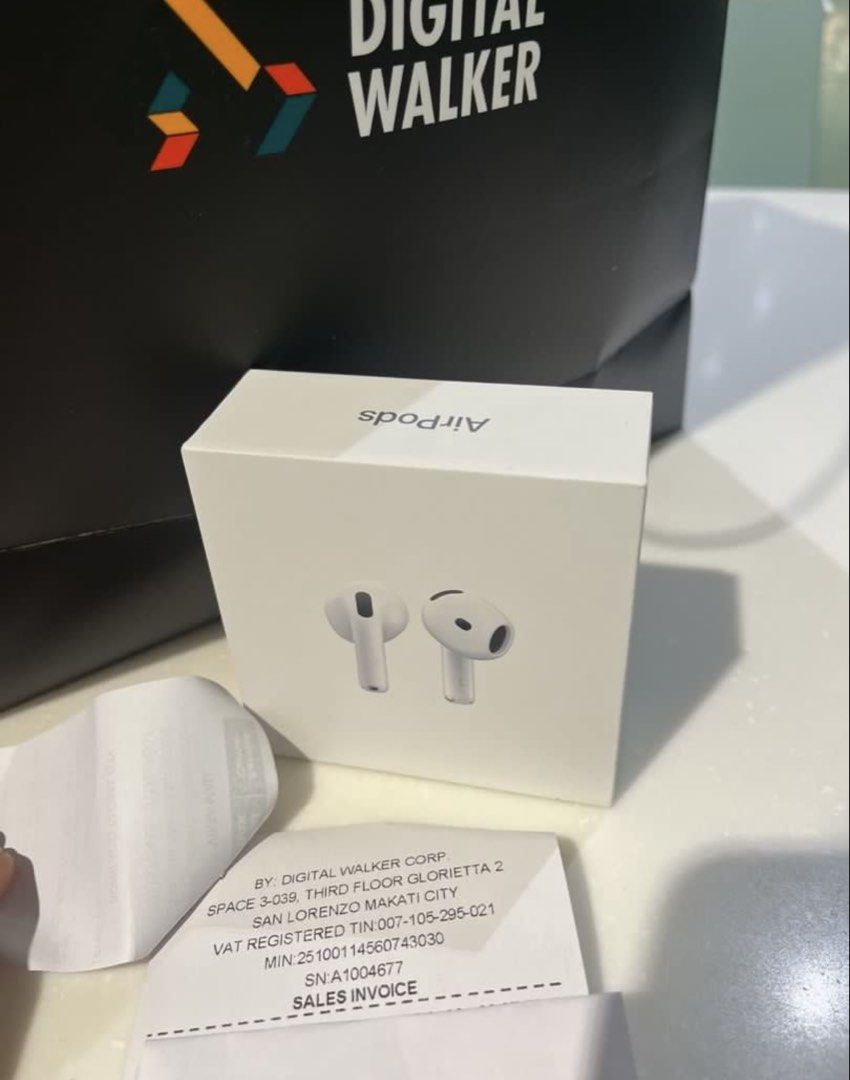 Apple AirPods 4 4th Gen Generation (not anc) (Category: Earphones) located in Makati City. Submitted by cidacara (Listing ID 1462722916, Image 2). Description: Bought brand new from digital walker and literally tried on ONCE in the mall just to try it on and confirm it works and fill out the store’s waiver that the product isnt defective RFS: i found my lost pair right after buying this i can show you the serial numbers match with the receipt if 