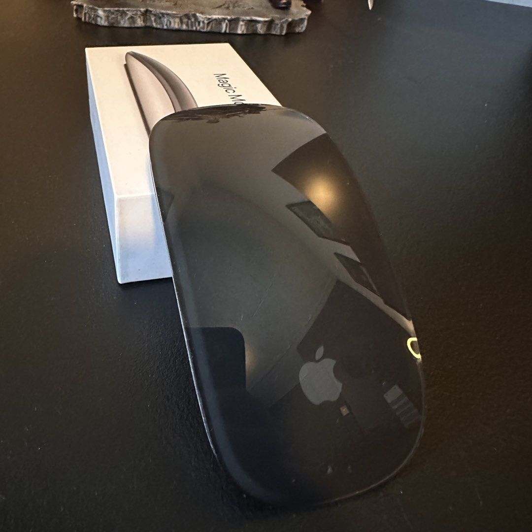 Apple Magic Mouse [Black] (Category: Mouse & Mousepads) located in San Fernando. Submitted by tky1997 (Listing ID 1462704499, Image 2). Description: 🖱️ Apple Magic Mouse – Like New 💰 ₱2,490 — Slightly Negotiable Selling my Apple Magic Mouse [Black] ✅ Like New ✅ Lightly used ✅ Fully functional ✅ No issues ✅ Clean and well-maintained 📦 Original box included and unit only Perfect for MacBook, iMac, Mac mini, and other Apple setups. Multi-Touch su