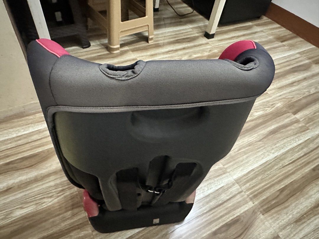 Apruva Car Seat Red and Black (Category: Car Seats) located in Manila. Submitted by jls.01 (Listing ID 1462820353, Image 3). Description: - Apruva Car Seat (Red & Black) - Features a secure 5-point harness - Padded for maximum comfort - Ideal for toddlers - Simple and easy installation - Cleaned and ready for its next journey - Ensures your child's safety on the road - Minimal Color Fadings on upper, 3x lang nagamit ni Baby, nagfade kasi na-stock