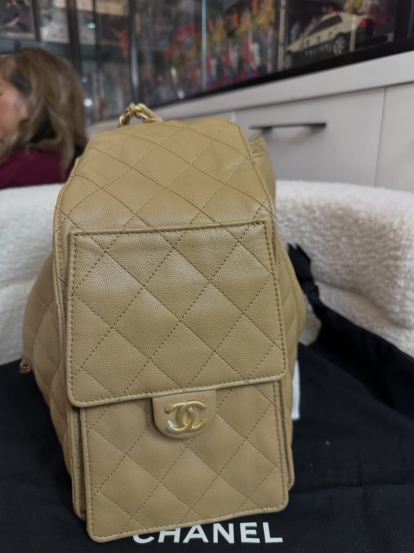 Authentic Chanel (Category: Luxury Bags & Wallets) located in Manila. Submitted by chloe_luxuries (Listing ID 1462704386, Image 2). Description: Guaranteed Original Chanel 25 medium size in caviar leather gold hardware mirochipped Still in excellent condition Comes with dustbag Pm for those interested .