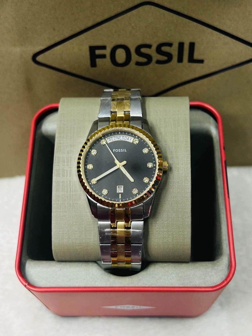 💯Authentic MK Watch for Women 🇺🇲🇺🇸 (Category: Women's Watches) located in Manila. Submitted by miunicahija06 (Listing ID 1462828230, Image 1). Description: Buy with confidence!!!🌞 🇺🇸💯authentic from US 🇺🇸 ✔️complete inclusions ✔️with warranty ✔️pawnable watch ✔️can bring to any watch center for authenticity check ⌚Money back if proven fake⌚ 🌤️RESELLERS ARE WELCOME🙋 DISCLAIMER: miunicahija06 is not affiliated with any of the brands pos