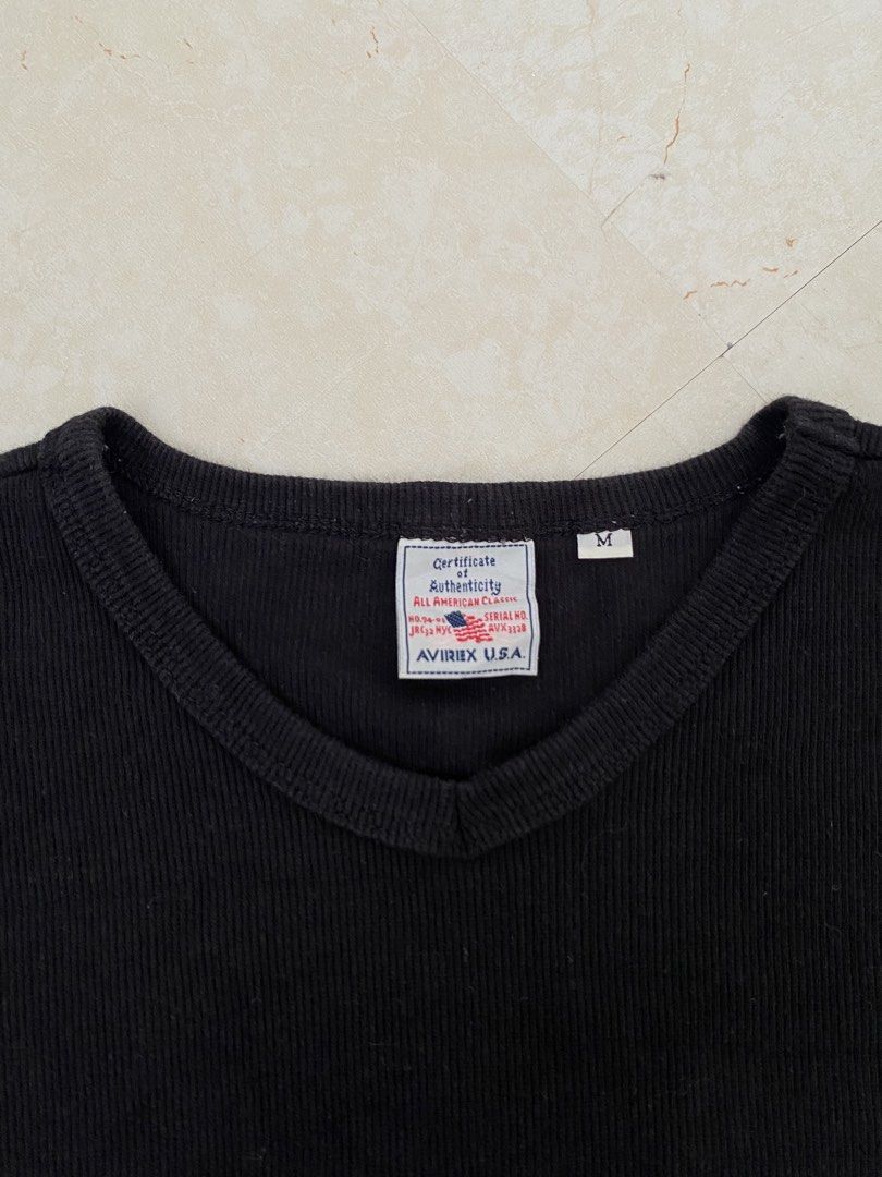 AVIREX TEE (Category: Portable Audio Accessories) located in Manila. Submitted by zzztine (Listing ID 1462757701, Image 2). Description: -💎AVIREX TEE 💎 DIMENSIONS- 18-24 COLOR RATE-9.5/10 CONDITION- EXCELLENT .
