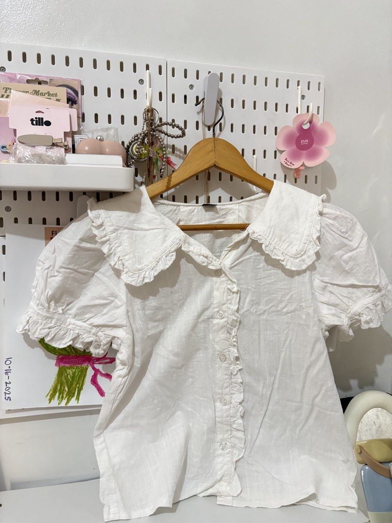 Baby Doll White Top (Category: Blouses) located in Dasmarinas. Submitted by ellemrxi (Listing ID 1462859109, Image 1). Description: .
