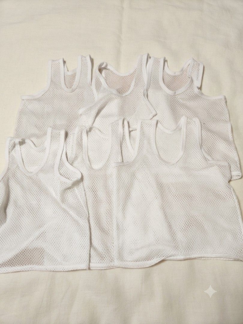 Baby presko sando (Category: Babies & Kids Fashion) located in Las Pinas. Submitted by dnbrbnt (Listing ID 1462702045, Image 1). Description: 50 for all can fit 6mos and up loc. las piñas.