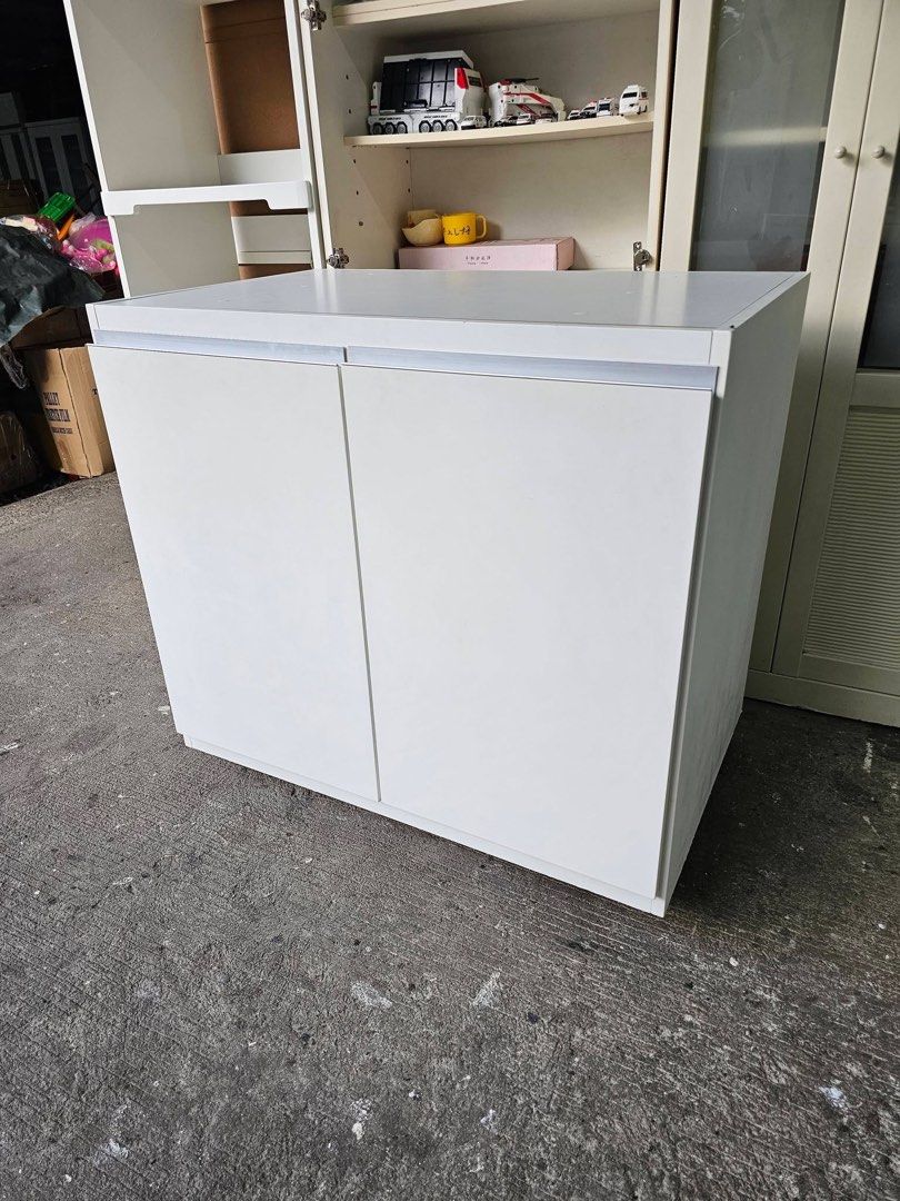 Back to Back | Prep Cabinet‼️₱7,800‼️ (Category: Shelves, Cabinets & Racks) located in Quezon City. Submitted by ledamadel (Listing ID 1462756143, Image 3). Description: Back to Back | Prep Cabinet‼️₱7,800‼️ ✔L-36 H-31.5 W-24 inches 📏 ✔5 Door 🗄 ✔Laminated 🔖 ✔️Compress & Plywood Back! 💢 ✔Scratches As-is! 👌 Location: 40 Aplaya St Napocor Vill. Tandang Sora Quezon City. For inquiry please Pm us or Call. 09066885859 Please like our page thanks! 