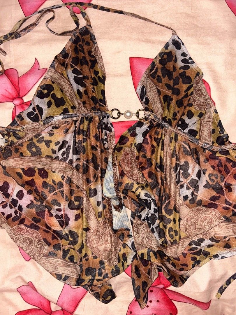 Backless Self-Tie Top in Leopard print | small (Category: Bikinis & Swimsuits) located in Makati City. Submitted by cher._. (Listing ID 1462820475, Image 2). Description: •backless self tie top •shear material price negotiable.