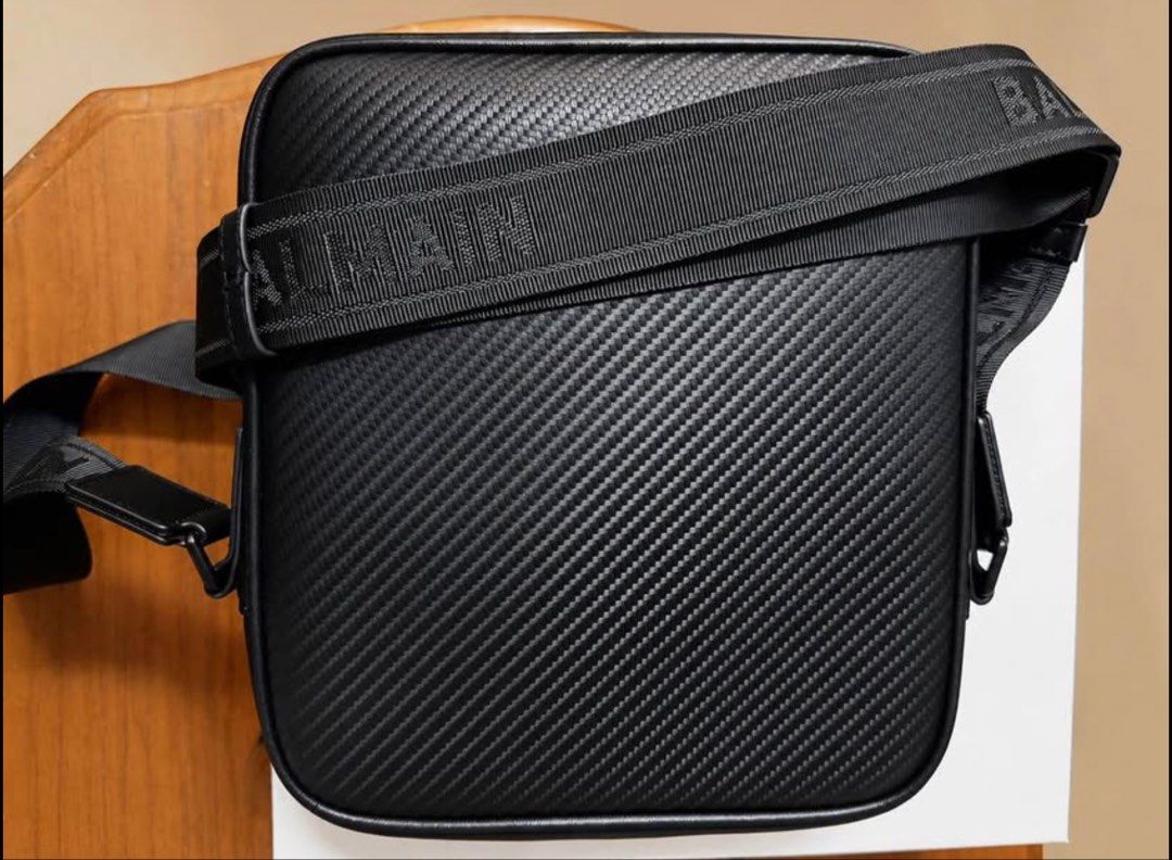 Balmain Cross Body Bag For Men (Category: Luxury Bags & Wallets) located in Quezon City. Submitted by jjdrealtyinc (Listing ID 1462833053, Image 3). Description: Original 200% Balmain Crossbody messenger Bag for Men ₱48,000 Bought abroad ( Dubai ) meet up commonwealth area Quezon City Only With original Box and dust bag used once ( Tokyo ) No swaps Thank you.